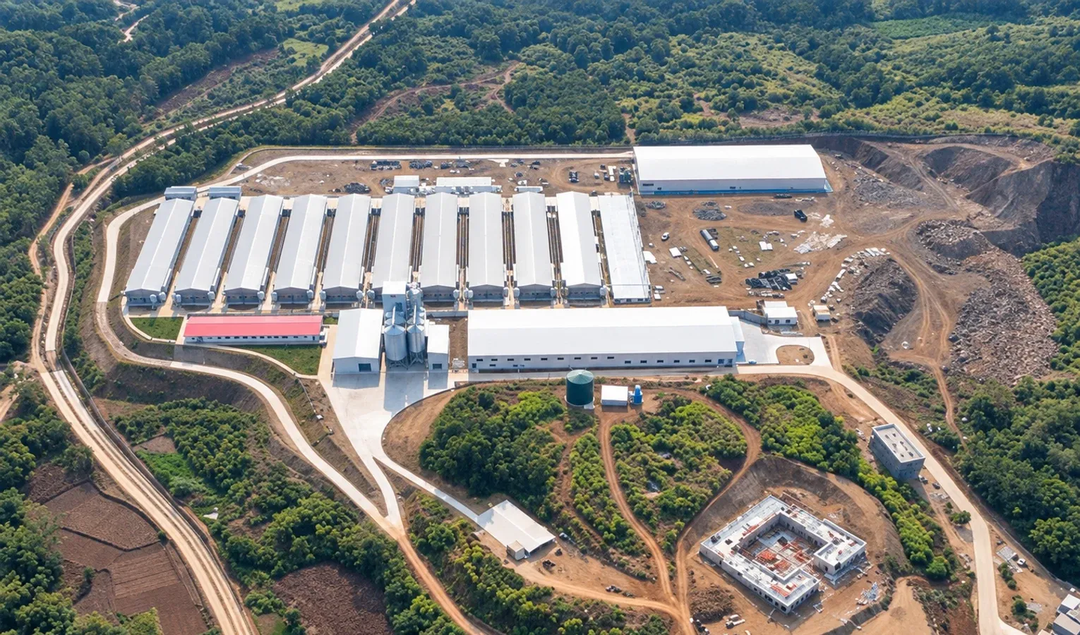 Poultry Farm Siting: Orientation, Spacing and Access
