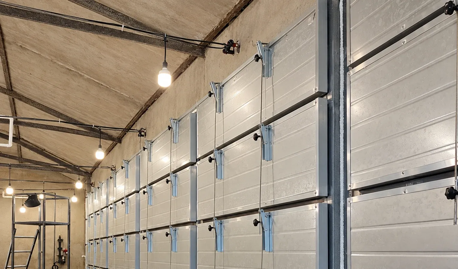 Poultry House Static Pressure and Air Inlet Operation